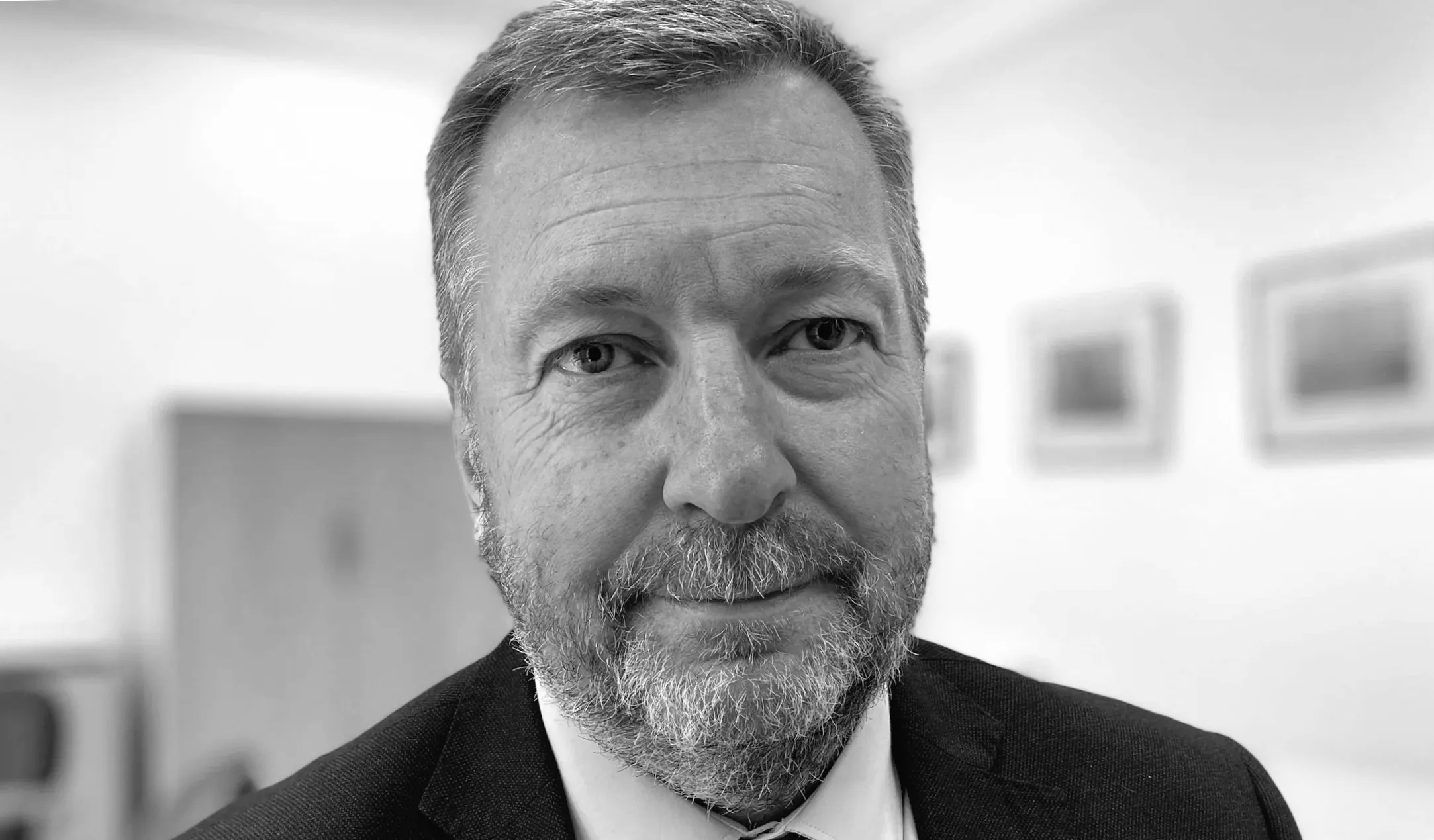 Council leader emphasizes the need to lower £800m debt