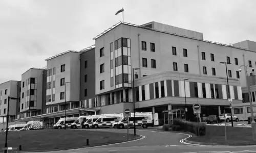 NHS trust introduces new measures to shorten A&E wait times