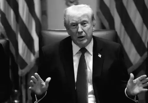 Trump ponders changing cabinet due to potential dismissal of senior officials