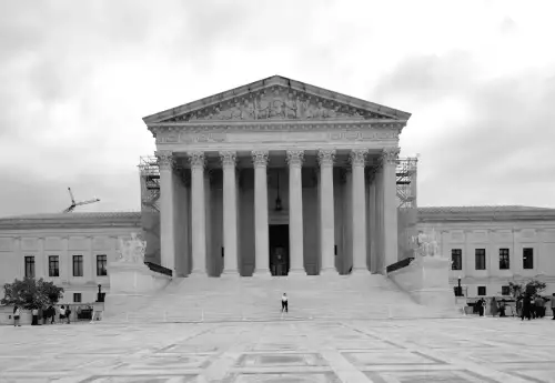 Supreme Court allows lawsuits against New Jersey Transit in other states