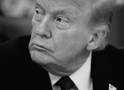 CNN poll shows President Trump's economy approval rating at record low