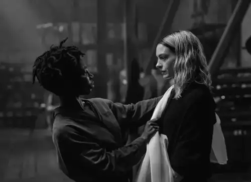 Review of 'Mother Mary': A pop star's costume crisis becomes a matter of life and death