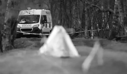 Initial assessment of dog walker's death as non-suspicious with gunshot injuries