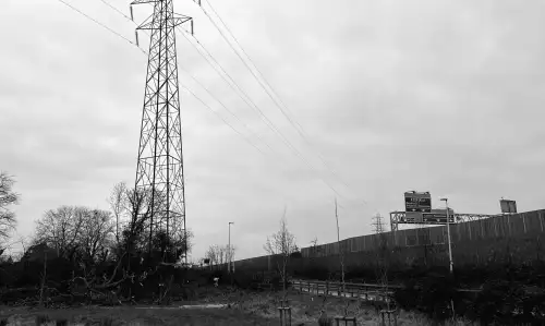 M4 back in operation following tree damage to power line