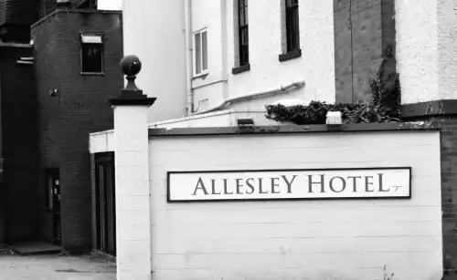 Permission granted for demolition of hotel damaged by arson
