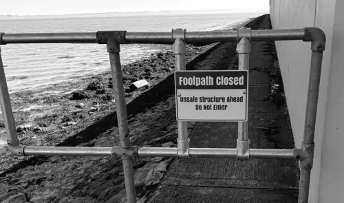 Seawall walkway shut down for immediate step repairs