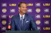 An airport hangar, large sums of money, and 'the best job in America': LSU successfully entices Lane Kiffin away from Ole Miss